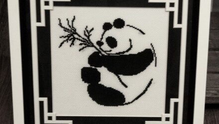 Панда — моя первая схема для вышивки
